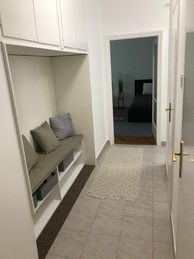 Koezponti Apartman Kiskunfélegyháza Exterior foto