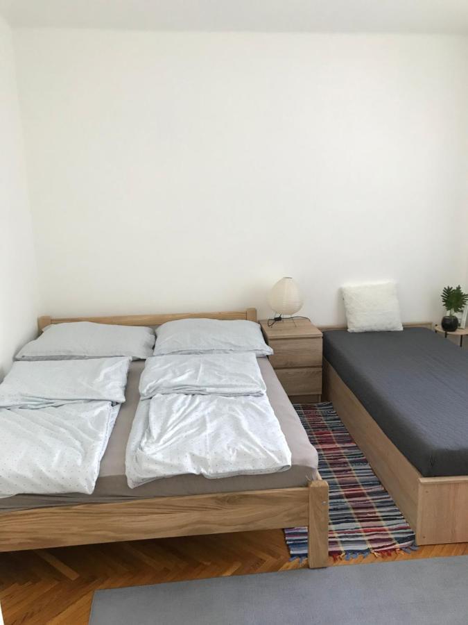 Koezponti Apartman Kiskunfélegyháza Exterior foto