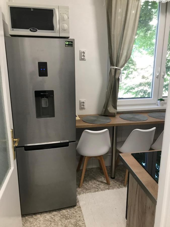 Koezponti Apartman Kiskunfélegyháza Exterior foto