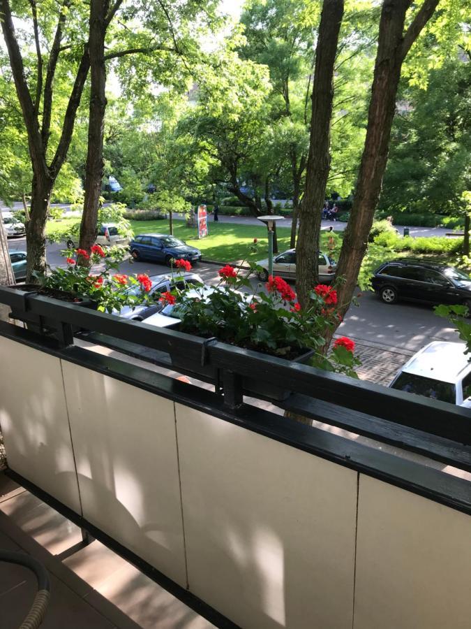 Koezponti Apartman Kiskunfélegyháza Exterior foto
