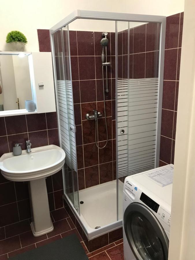 Koezponti Apartman Kiskunfélegyháza Exterior foto